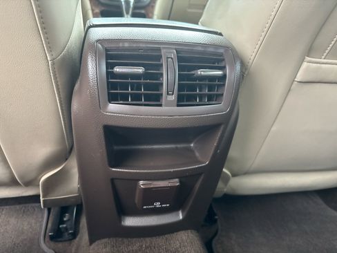 Used 2013 Buick Regal Premium image 34