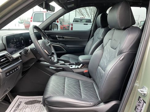 Used 2024 Kia Telluride SX Prestige X-Pro image 16