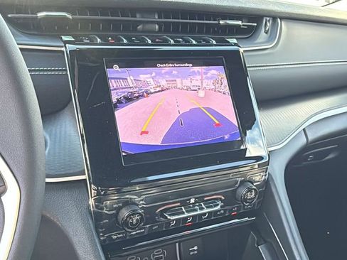 New 2025 Jeep Grand Cherokee L Laredo image 30