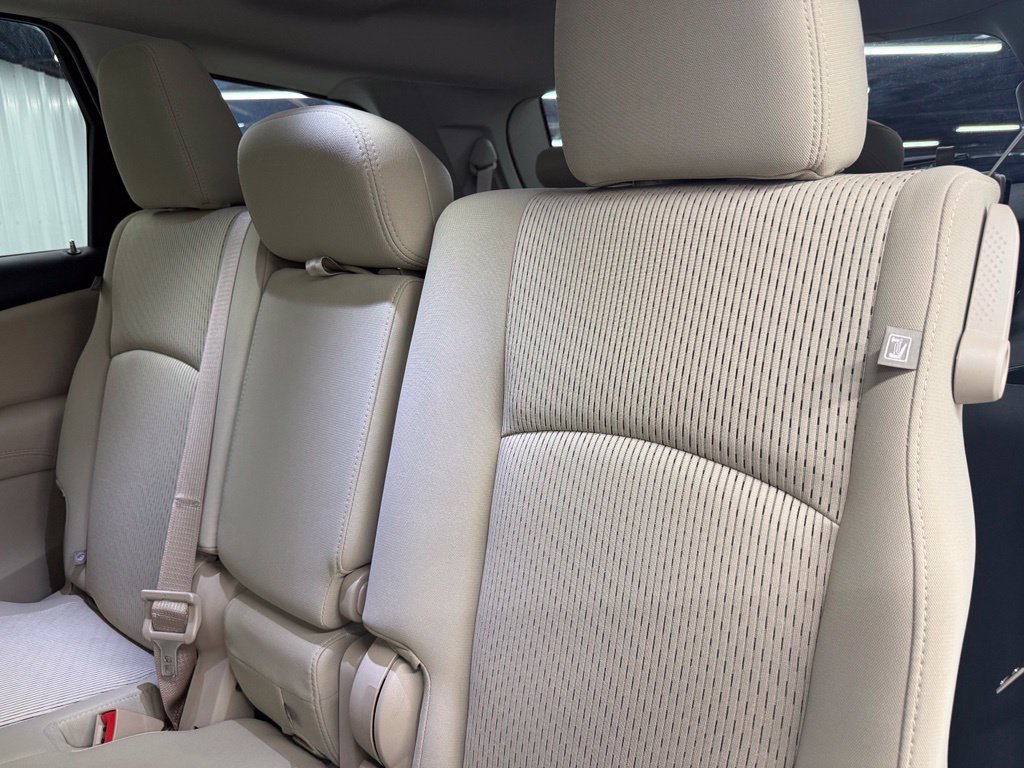 Used 2018 Dodge Journey SXT w/ Premium Group FWD image 11