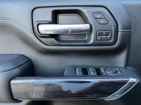 Used 2020 Chevrolet Silverado 2500 LTZ w/ LTZ Premium Package image 10