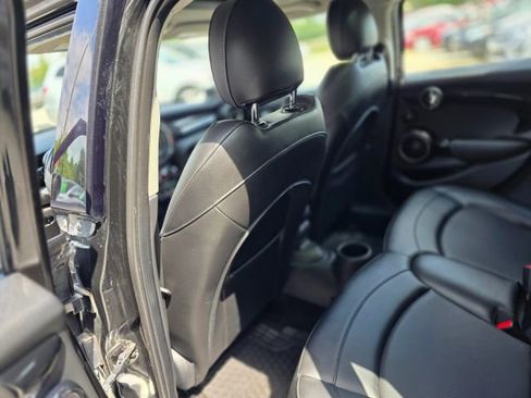 Used 2015 MINI Cooper S image 15