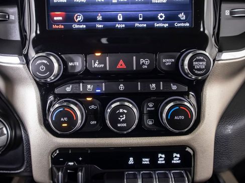 Used 2020 RAM 1500 Laramie AWD/4WD image 29
