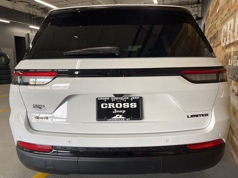 New 2025 Jeep Grand Cherokee Limited w/ Black Appearance Package image 24