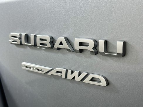 Used 2024 Subaru Outback Limited AWD/4WD image 10