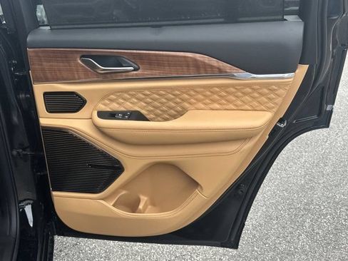New 2026 Jeep Grand Cherokee Summit AWD/4WD image 16