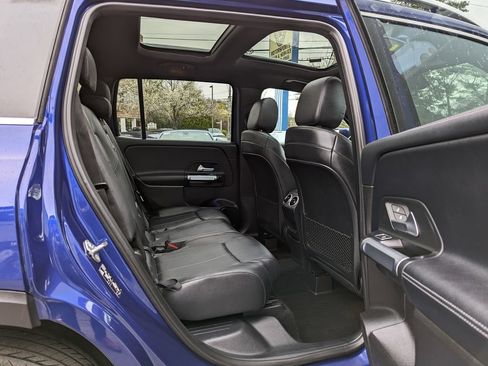 Used 2020 Mercedes-Benz GLB 250 4MATIC image 40