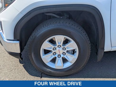 Used 2024 GMC Sierra 1500 Pro w/ Pro Value Package AWD/4WD image 11