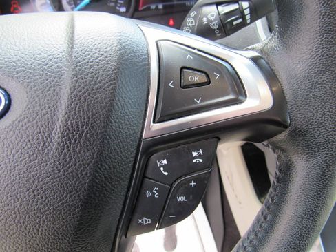 Used 2020 Ford Edge Titanium w/ Equipment Group 301A AWD/4WD image 15