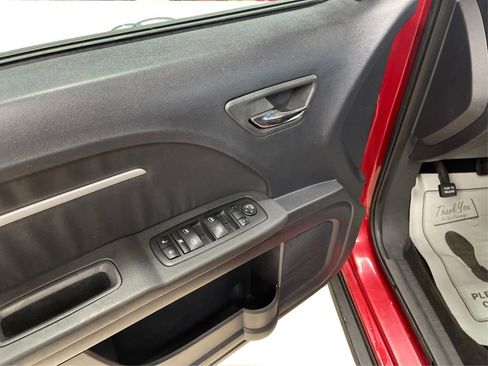 Used 2010 Dodge Journey SXT w/ Premium Convenience Group image 21