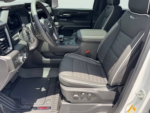 New 2026 GMC Sierra 1500 AT4X AWD/4WD image 8
