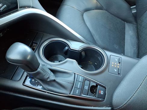 Certified 2022 Toyota Camry XSE image 16