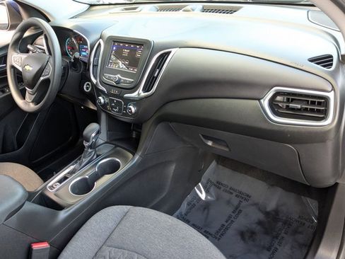 Used 2022 Chevrolet Equinox LT image 19