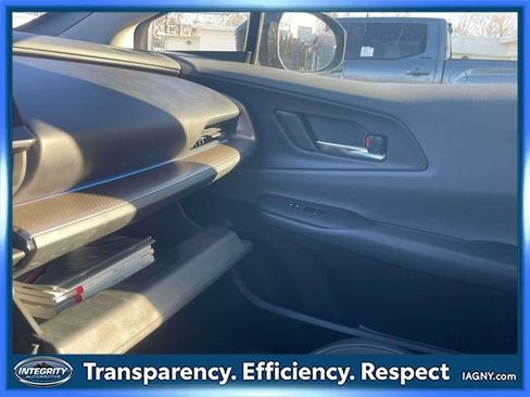 Certified 2023 Toyota Prius XLE image 33
