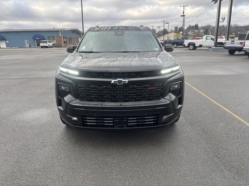 New 2026 Chevrolet Traverse RS w/ LPO, Floor Liner Package image 9