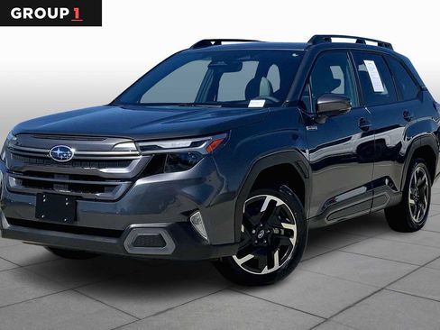 Used 2025 Subaru Forester Limited image 1