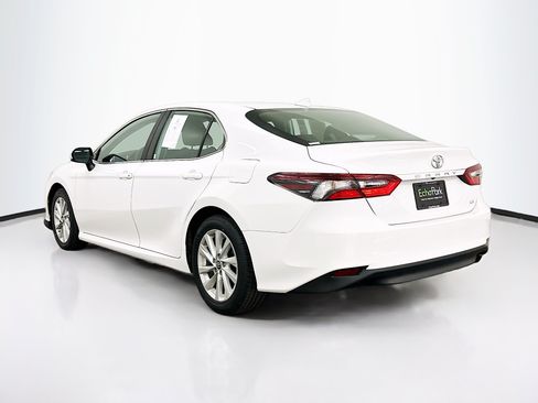 Used 2024 Toyota Camry LE FWD image 5