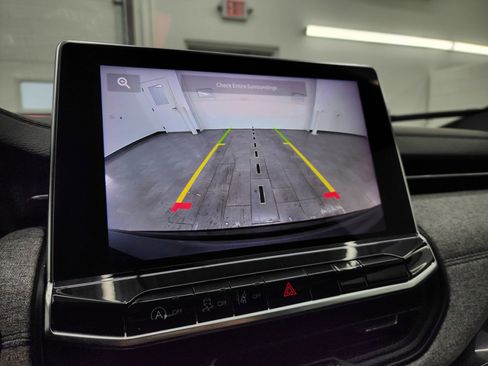 Used 2024 Jeep Compass Latitude image 15