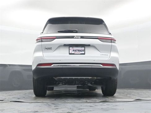 New 2025 Jeep Grand Cherokee Laredo image 42