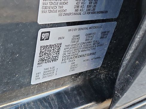 Used 2025 GMC Sierra 1500 SLT image 24