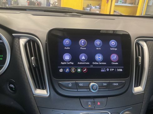Used 2024 Chevrolet Malibu LT image 22