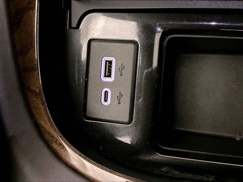 Used 2024 Cadillac Escalade ESV Sport Platinum image 33