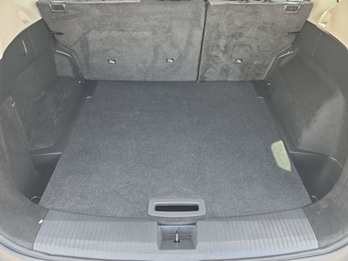 Used 2023 Nissan Rogue SV image 11