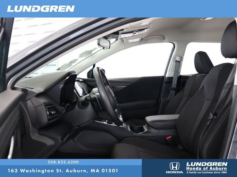 Used 2025 Subaru Outback Premium AWD/4WD image 10