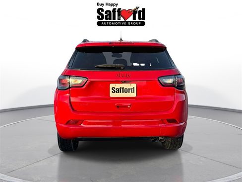 Used 2022 Jeep Compass Limited w/ (RED) Package image 7