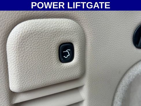 Used 2017 Jeep Grand Cherokee Overland w/ Jeep Active Safety Group AWD/4WD image 17