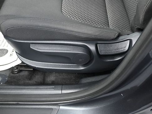 Certified 2023 Kia Sportage LX image 12