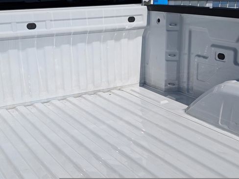 Certified 2024 GMC Sierra 1500 SLE image 10