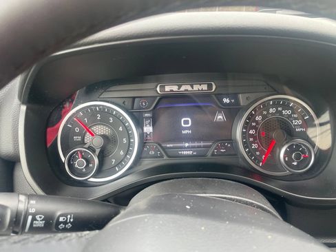 Used 2025 RAM 1500 Big Horn AWD/4WD image 10