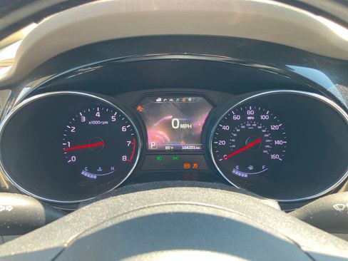 Used 2018 Kia Sedona SX Limited FWD image 11