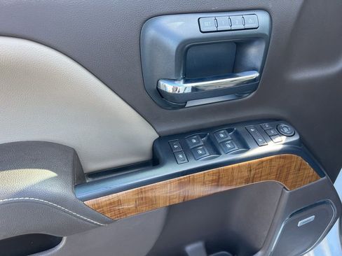 Used 2018 GMC Sierra 1500 SLT image 8