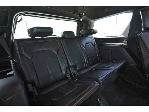 Used 2021 Ford Expedition Limited image 11