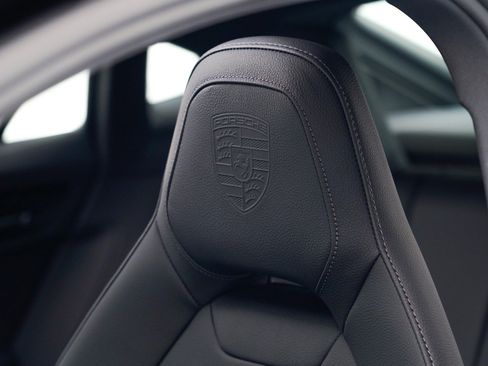 New 2026 Porsche Panamera image 18