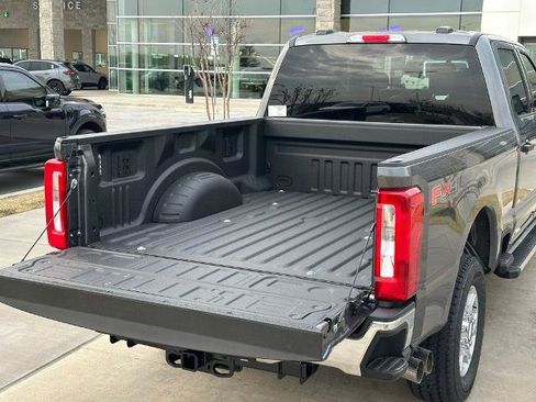 New 2026 Ford F250 XLT w/ FX4 Off-Road Package image 25