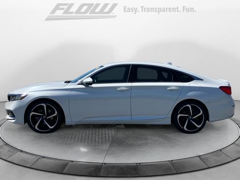 Used 2018 Honda Accord Sport image 5