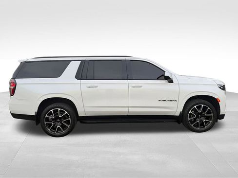 Used 2021 Chevrolet Suburban RST RWD image 9