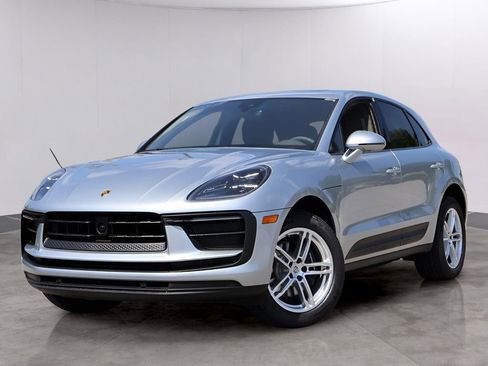 New 2025 Porsche Macan image 1