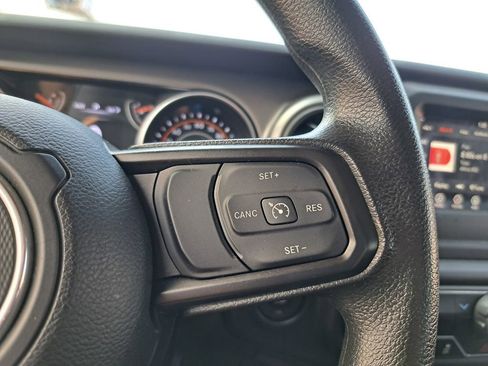 Used 2022 Jeep Wrangler Unlimited Sport image 13