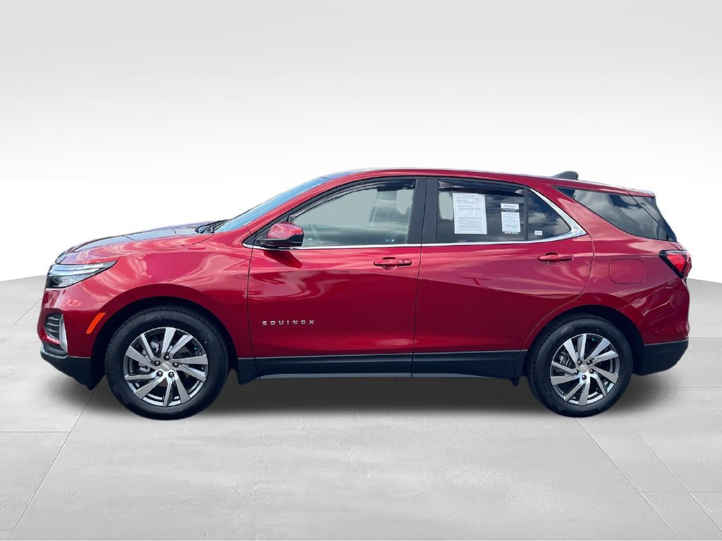 Used 2024 Chevrolet Equinox LT w/ LPO, Floor Liner Package FWD image 2