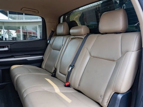Used 2014 Toyota Tundra SR5 w/ SR5 Upgrade Package AWD/4WD image 27