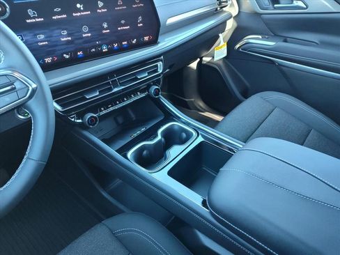 New 2026 Chevrolet Traverse LT w/ LPO, Floor Liner Package FWD image 13