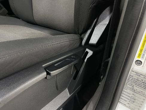 Used 2020 Ford Transit Connect XL image 15