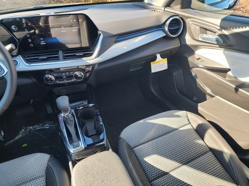 New 2026 Chevrolet Trax LT w/ Driver Confidence Package image 19