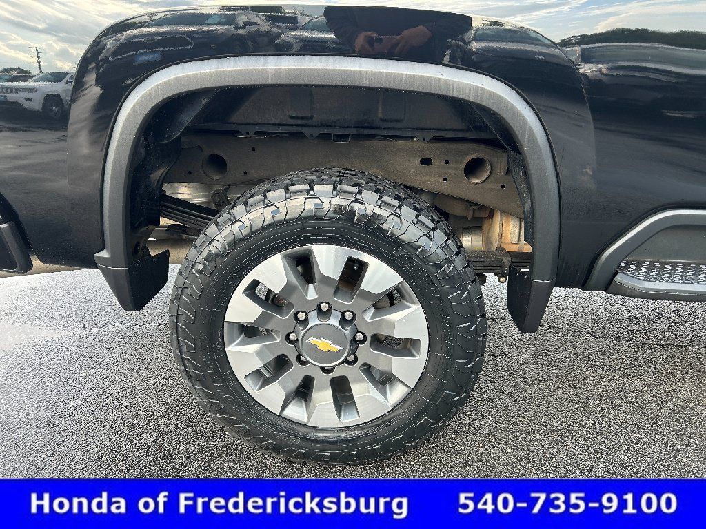 Used 2024 Chevrolet Silverado 2500 Custom w/ Custom Convenience Package AWD/4WD image 31