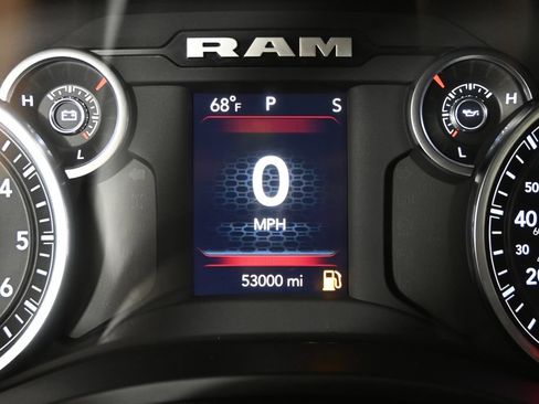 Used 2024 RAM 1500 Big Horn AWD/4WD image 25