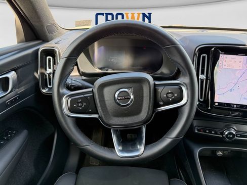 Used 2023 Volvo XC40 Recharge Plus AWD/4WD image 18